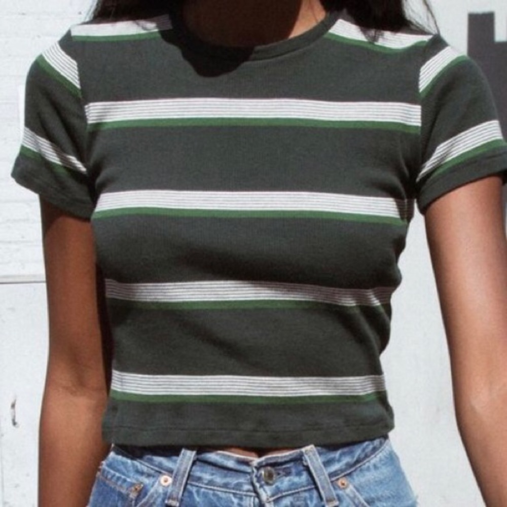 ✨BRANDY MELVILLE HELEN TOP✨